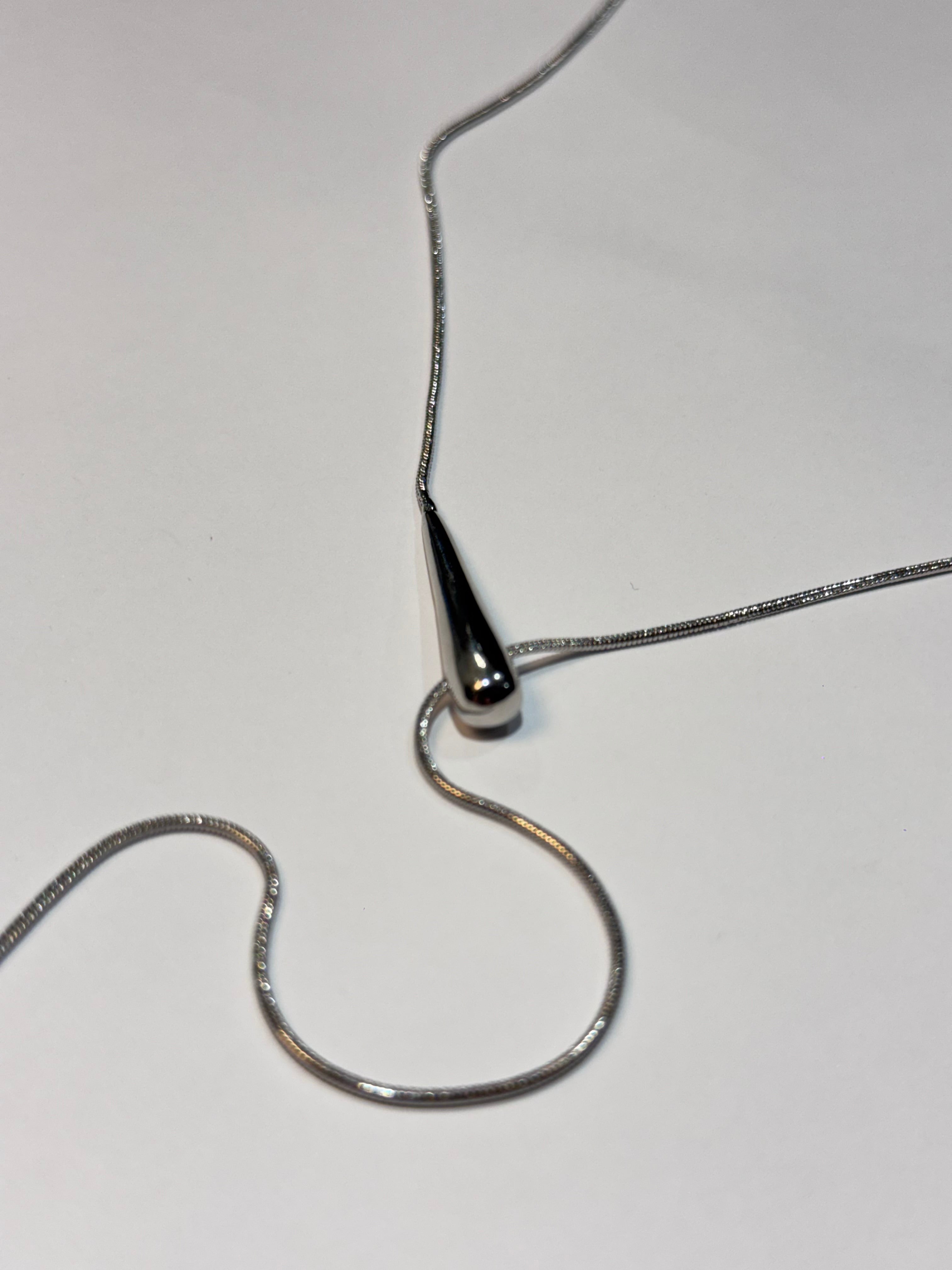 Collar Gota
